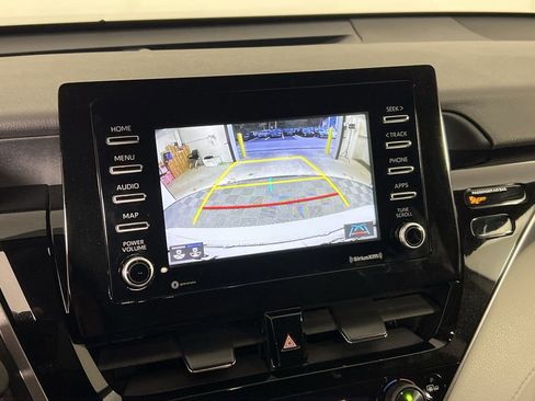 Used 2023 Toyota Camry LE image 21