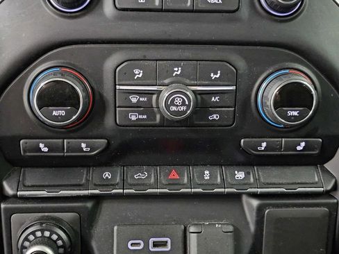 Used 2021 Chevrolet Silverado 1500 RST AWD/4WD image 21