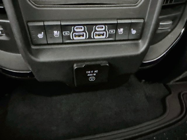 Used 2025 RAM 1500 Limited AWD/4WD image 29