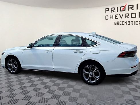 Used 2023 Honda Accord EX image 6