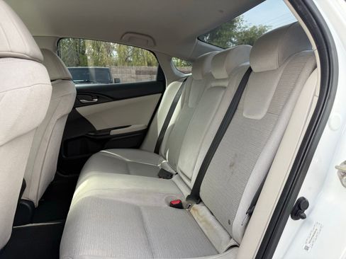 Used 2019 Honda Insight EX image 9