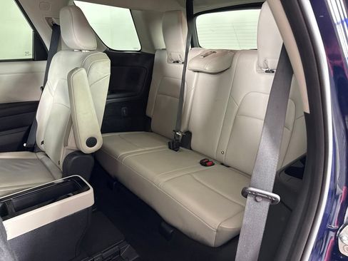 Used 2023 Nissan Pathfinder SL w/ SL Premium Package AWD/4WD image 30