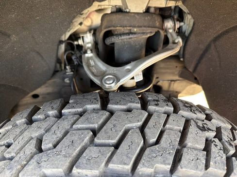 Used 2019 Chevrolet Silverado 1500 LT Trail Boss image 27