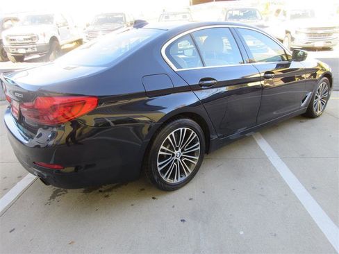 Used 2019 BMW 530i xDrive image 10