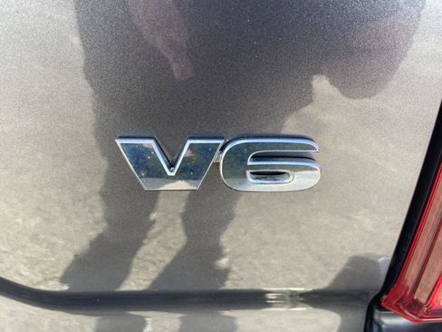 Used 2019 Toyota Tacoma TRD Sport AWD/4WD image 36