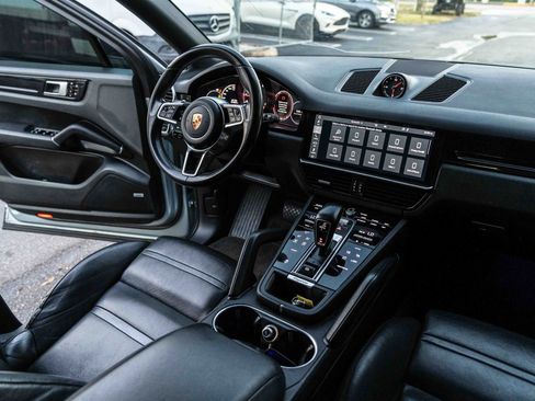 Used 2020 Porsche Cayenne AWD/4WD image 47