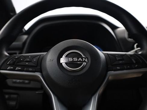 Used 2024 Nissan Leaf S image 14