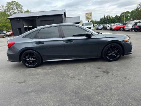 Used 2022 Honda Civic Sport image 4