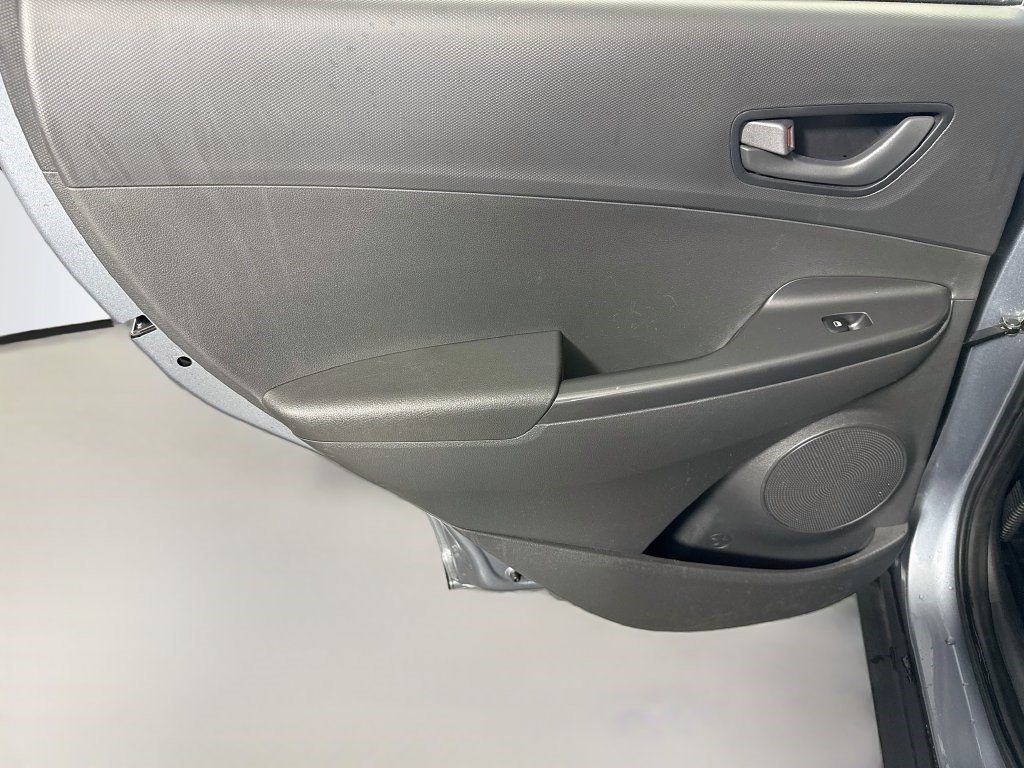 Used 2019 Hyundai Kona SE FWD image 24