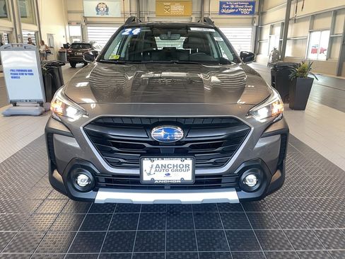 Used 2024 Subaru Outback Limited AWD/4WD image 2