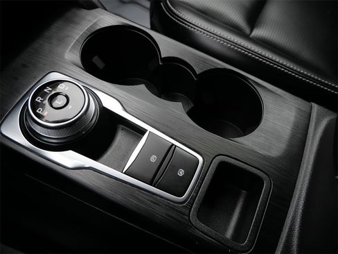 Certified 2024 Ford Escape Platinum image 23