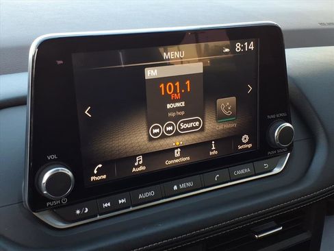 Used 2023 Nissan Rogue SV image 20