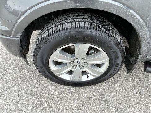 Used 2020 Ford F150 Platinum w/ Equipment Group 701A Luxury image 12