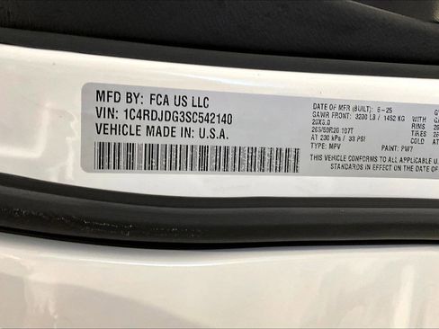 Used 2025 Dodge Durango GT AWD/4WD image 18