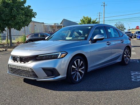 Certified 2023 Honda Civic EX-L image 3