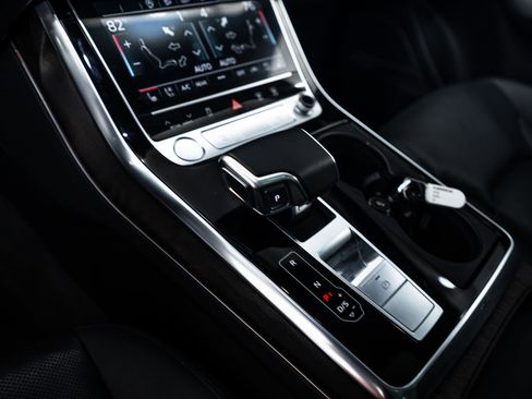 Used 2020 Audi Q7 3.0T Prestige w/ Prestige Package image 11