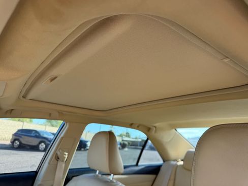 Used 2016 Toyota Camry XLE w/ Moonroof Package FWD image 17