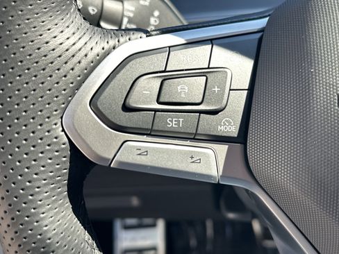 New 2026 Volkswagen Tiguan SE R-Line image 21