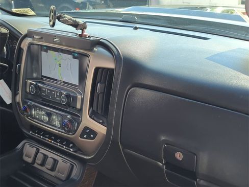 Used 2018 GMC Sierra 3500 Denali w/ Duramax Plus Package image 29