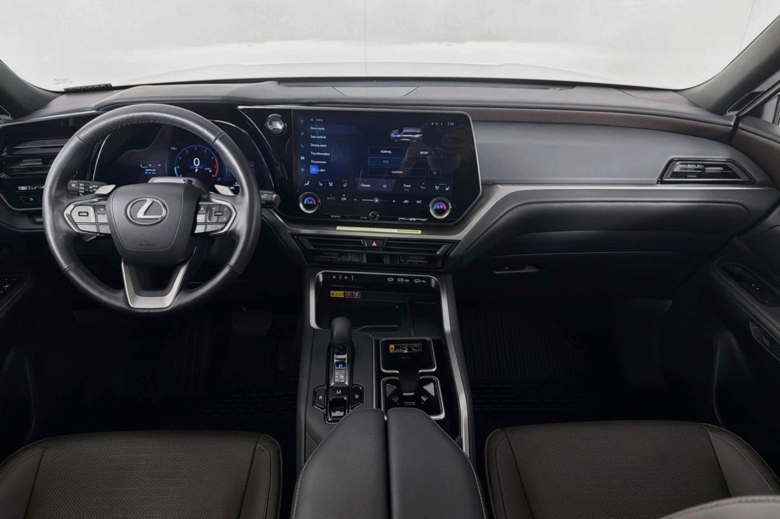 Used 2024 Lexus TX 350 FWD w/ Technology Package image 4