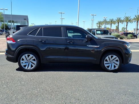 Certified 2023 Volkswagen Atlas Cross Sport SE w/ Panoramic Sunroof Package image 7
