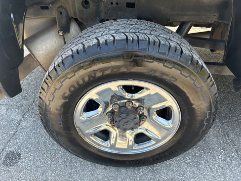 Used 2020 RAM 2500 Tradesman w/ Chrome Appearance Group AWD/4WD image 21