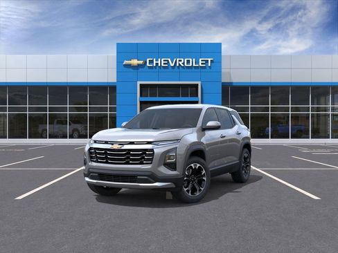 New 2026 Chevrolet Equinox LT w/ Convenience Package II AWD/4WD image 8