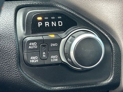 Used 2019 RAM 1500 Big Horn AWD/4WD image 16
