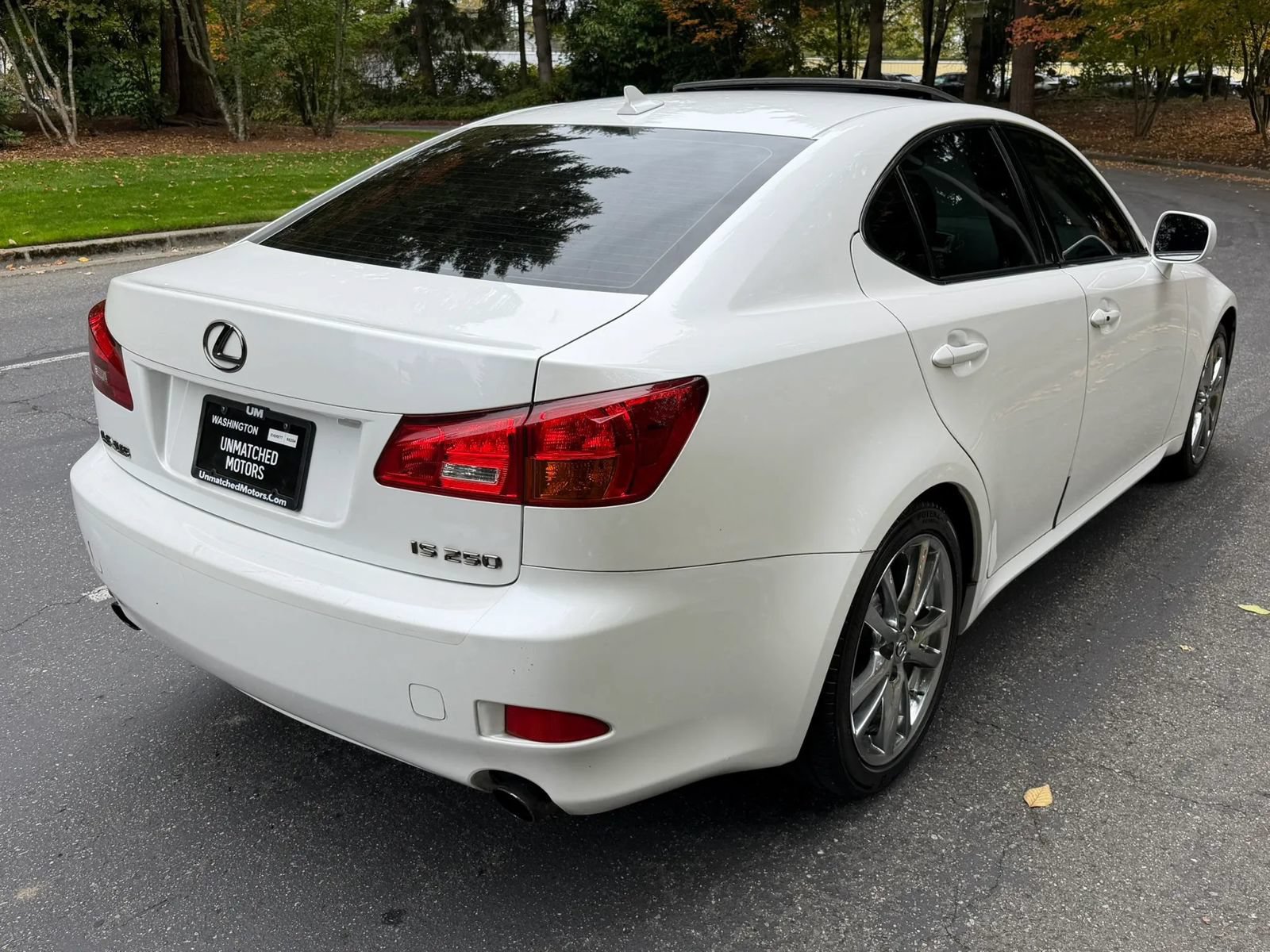 Used 2007 Lexus IS 250 w/ Premium Pkg RWD image 8