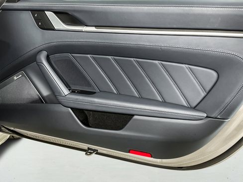 Used 2022 Porsche 911 Turbo S image 30