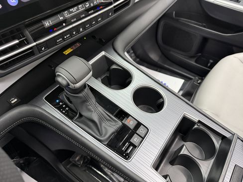 Used 2026 Toyota Sienna XLE image 22