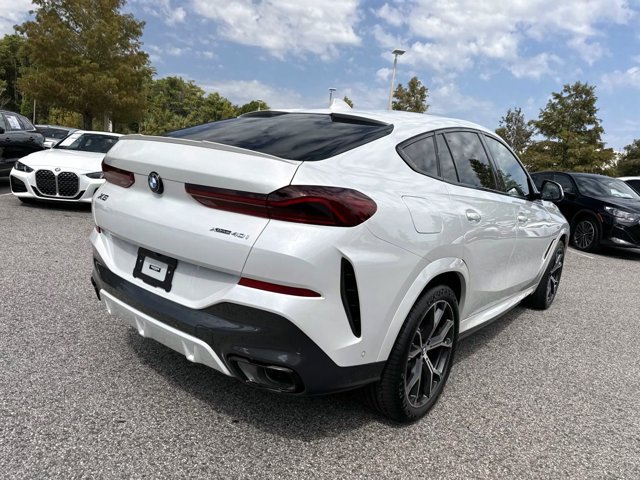 Certified 2023 BMW X6 xDrive40i w/ M Sport Package AWD/4WD image 3