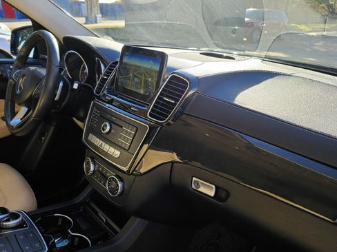 Used 2019 Mercedes-Benz GLS 450 4MATIC w/ Premium 1 Package image 31