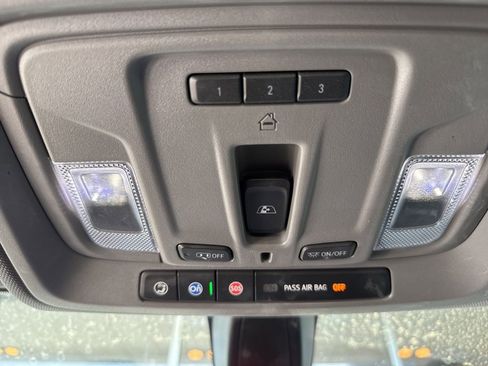 Used 2019 Chevrolet Silverado 1500 RST w/ All-Star Edition image 17