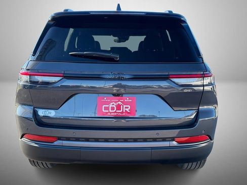 New 2026 Jeep Grand Cherokee Limited w/ Limited Altitude Package RWD image 7