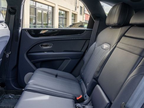 New 2025 Bentley Bentayga image 28
