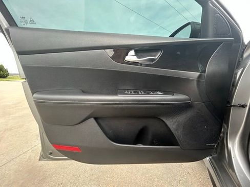 Used 2022 Kia Forte GT-Line w/ GT-Line Premium Package FWD image 20