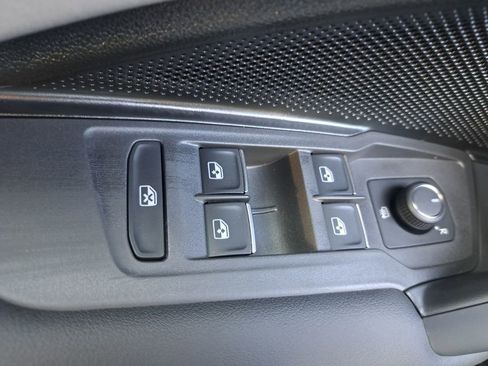 New 2026 Volkswagen Tiguan SE R-Line image 16