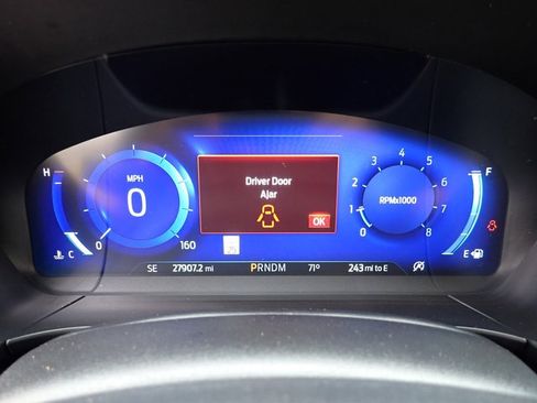 Used 2020 Ford Escape Titanium AWD/4WD image 29