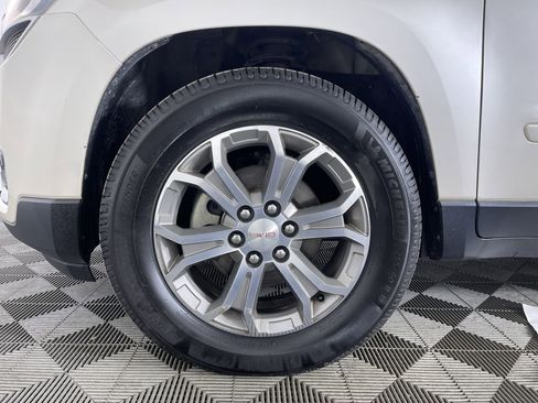 Used 2014 GMC Acadia SLT image 28