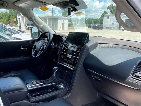 Certified 2022 Nissan Armada Platinum w/ Captain's Chairs Package RWD image 6