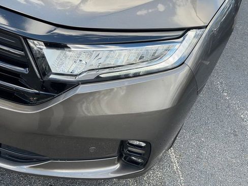 Used 2022 Honda Odyssey Elite image 12