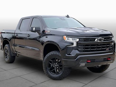 Used 2023 Chevrolet Silverado 1500 LT Trail Boss w/ LT Trail Boss Premium Package AWD/4WD image 4