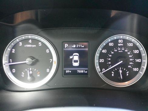 Used 2018 Hyundai Sonata SE FWD image 21