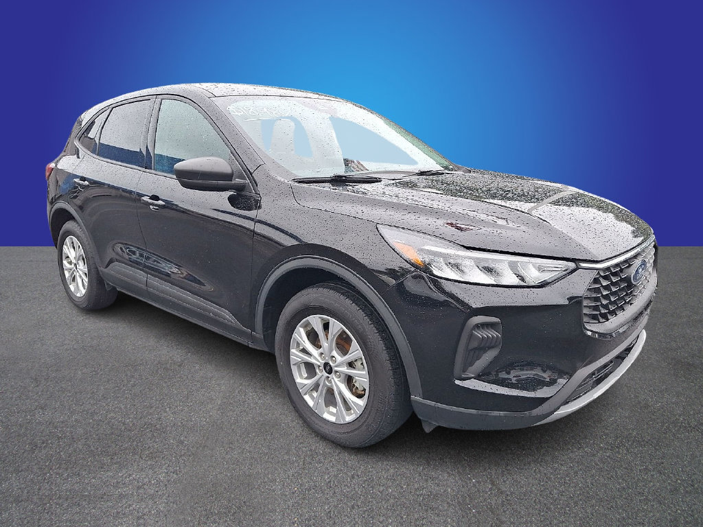 Used 2025 Ford Escape Active AWD/4WD image 3