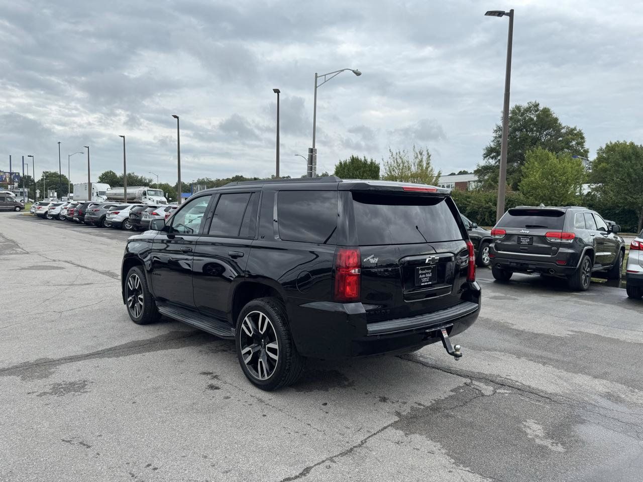 Used 2018 Chevrolet Tahoe LT w/ RST Edition AWD/4WD image 5
