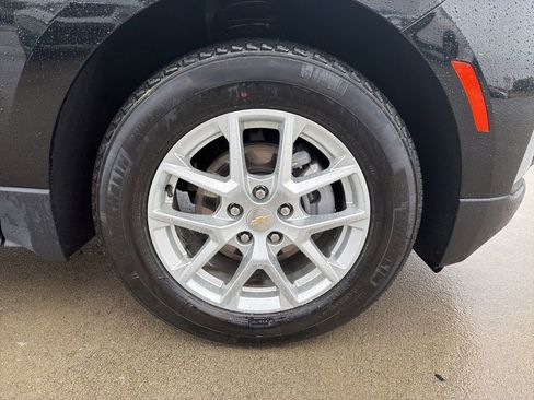 Used 2024 Chevrolet Equinox LT image 11