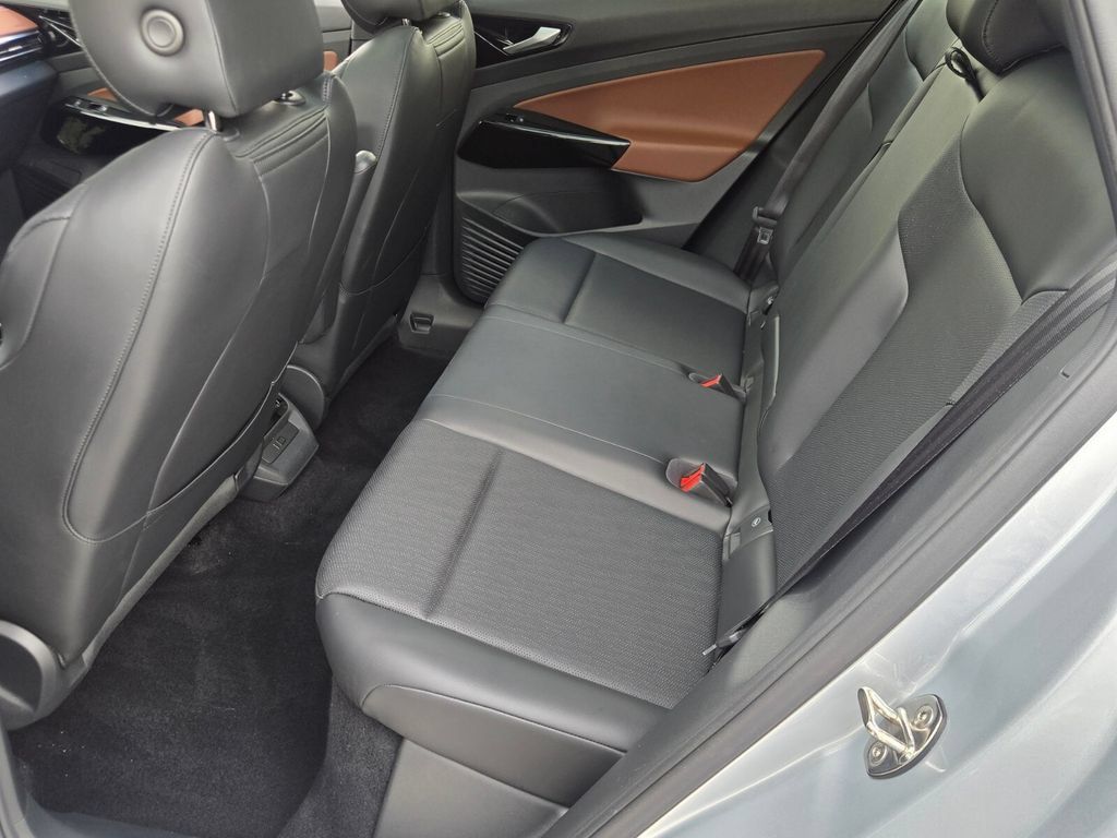 Certified 2021 Volkswagen ID.4 Pro S RWD image 12