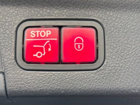 Used 2020 Mercedes-Benz GLE 350 GLE 350 w/ 3rd Row Seat Package image 13