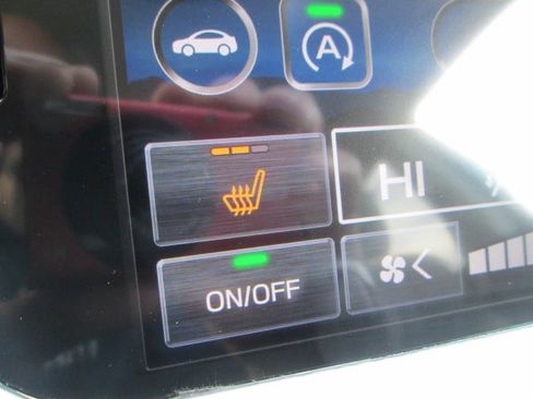 Used 2023 Subaru Outback Premium AWD/4WD image 17